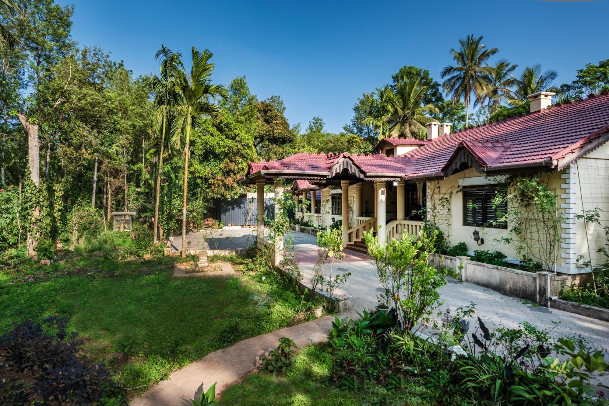 Saffronstays Calamondinn Bungalow, Coorg Gonikoppal Eksteriør bilde