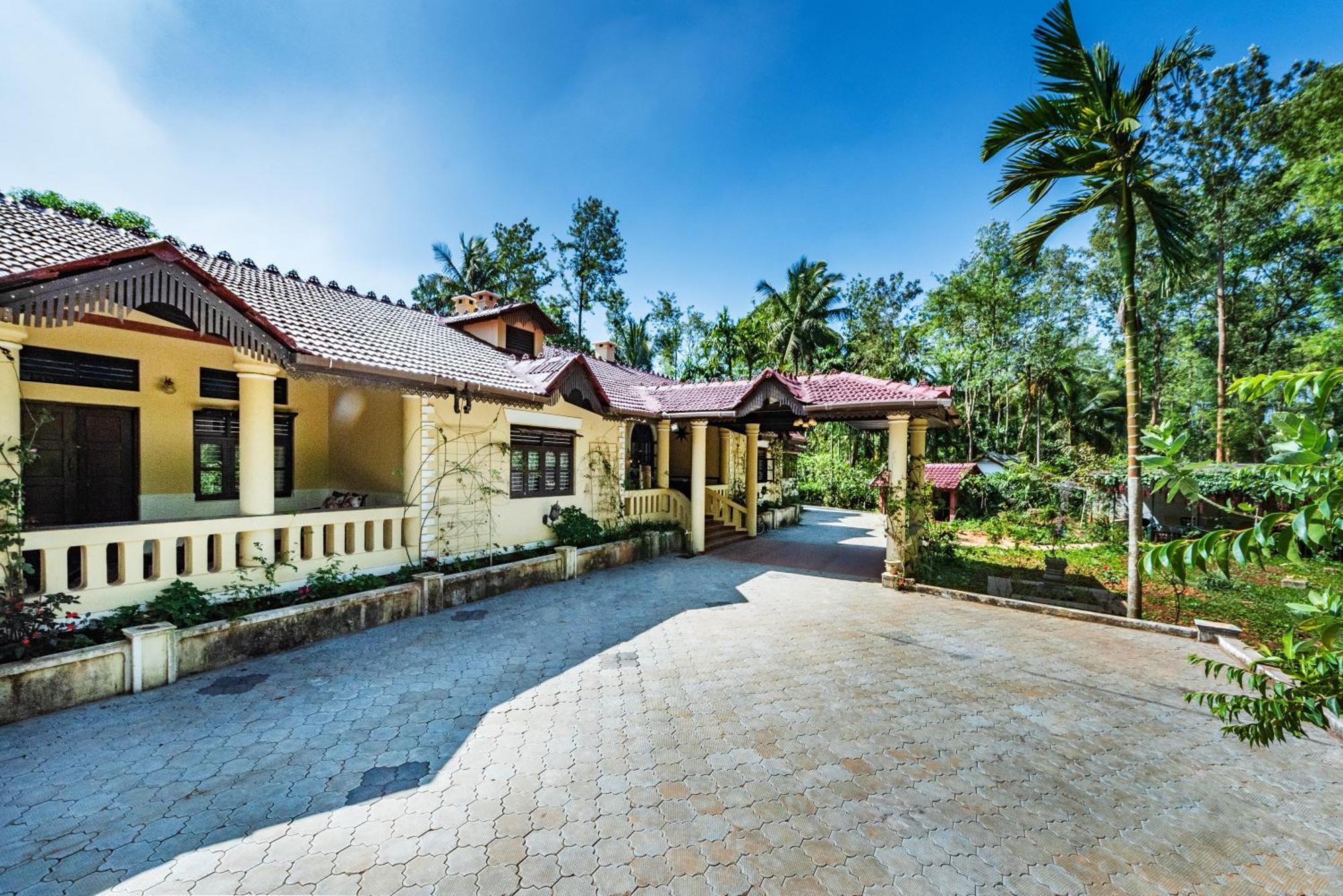 Saffronstays Calamondinn Bungalow, Coorg Gonikoppal Eksteriør bilde